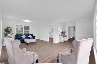 206 Hillside Dr, Greer, SC 29651 - Photo 4