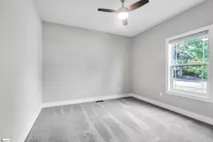 410 Gower St, Greenville, SC 29611 - Photo 14