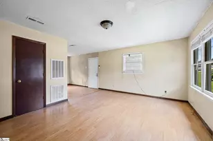 1033 Southfield St, Inman, SC 29349 - Photo 8
