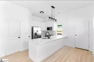511 6th St, Greenville, SC 29611 - Photo 6