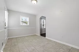 1045 Knollwood Acres Rd, Boiling Springs, SC 29316 - Photo 8