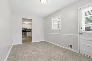 1045 Knollwood Acres Rd, Boiling Springs, SC 29316 - Photo 12
