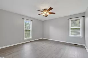 11 Rison Rd, Greenville, SC 29611 - Photo 18