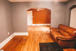 109 S Greenwood Ave, Ware Shoals, SC 29692 - Photo 10