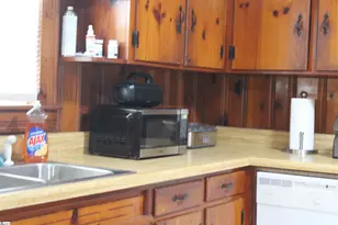 109 S Greenwood Ave, Ware Shoals, SC 29692 - Photo 2