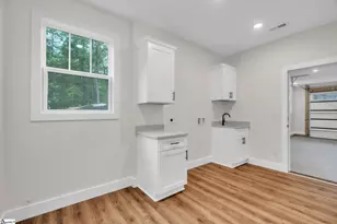 800 Glassy Rd, Landrum, SC 29356 - Photo 24