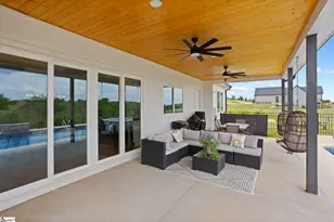 6850 Mountain View Rd, Taylors, SC 28687 - Photo 2
