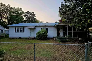 905 Ashe St, Bennettsville, SC 29512 - Photo 1