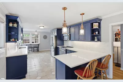 17 Inglewood Drive, Greenville, SC 29609 - Photo 8