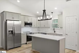2222 Wright Dr, Greer, SC 29651 - Photo 8