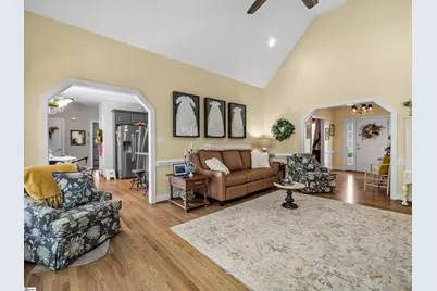 379 Shallowford Drive, Boiling Springs, SC 29316 - Photo 10