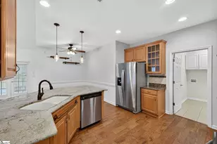 305 Stayman Ct, Simpsonville, SC 29681 - Photo 18