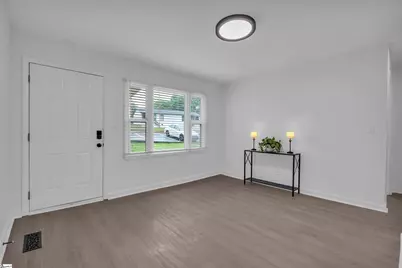 216 Victor Court #Apt 9 & 10, Greer, SC 29651 - Photo 6