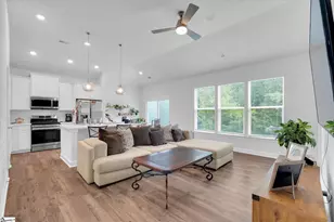 408 Oakton Dr, Greer, SC 29651 - Photo 8