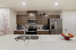 320 Kensley Dr, Greenville, SC 29617 - Photo 12