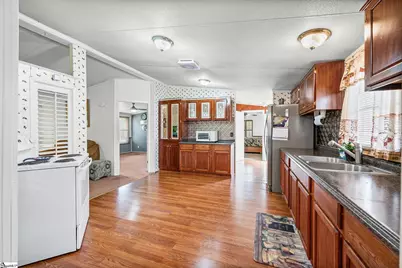 115 L C Drive, Laurens, SC 29360 - Photo 14