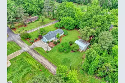 207 Fair Place, Clinton, SC 29325 - Photo 2
