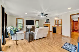 207 Fair Pl, Clinton, SC 29325 - Photo 12
