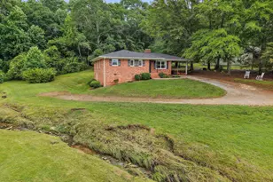 203 E 2nd Ave, Easley, SC 29640 - Photo 2