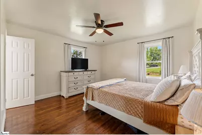 203 E 2nd Avenue, Easley, SC 29640 - Photo 14