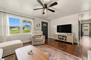 203 E 2nd Ave, Easley, SC 29640 - Photo 8