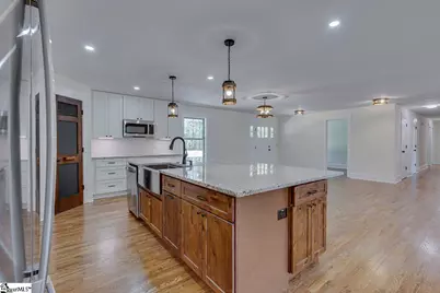 1041 Motlow School Road, Campobello, SC 29322 - Photo 8