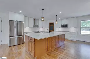 1041 Motlow School Rd, Campobello, SC 29322 - Photo 6