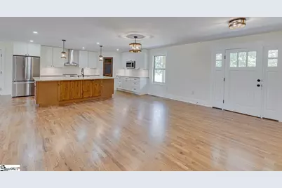 1041 Motlow School Road, Campobello, SC 29322 - Photo 4
