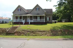 295 Dorn St, Westminster, SC 29693 - Photo 2