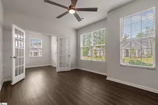 323 Novelty Dr, Greer, SC 29651 - Photo 8