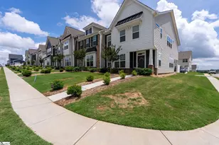 323 Novelty Dr, Greer, SC 29651 - Photo 4