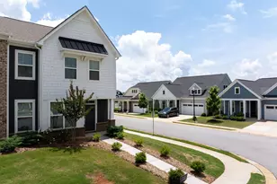 323 Novelty Dr, Greer, SC 29651 - Photo 2