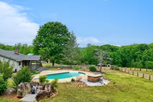 433 Latham Rd, Easley, SC 29640 - Photo 32
