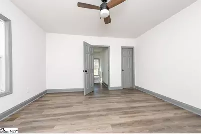 1208 W Main Street, Laurens, SC 29360 - Photo 12