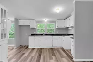315 Calina Heights, Spartanburg, SC 29651 - Photo 6