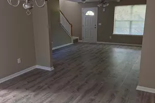 124 Midwood Rd, Travelers Rest, SC 29690 - Photo 2