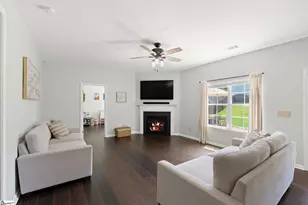 3 Kennard Ct, Simpsonville, SC 29681 - Photo 2