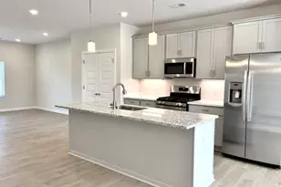 27 Pikewood Ln, Greenville, SC 29607 - Photo 6