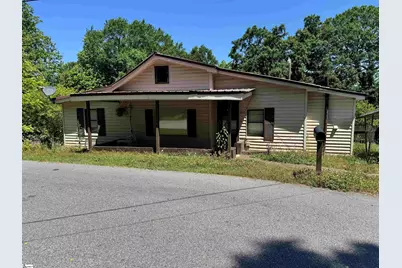 201 Hunters Court, Laurens, SC 29360 - Photo 1