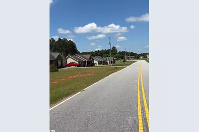 208 Pine Drive, Greenwood, SC 29653 - Photo 14