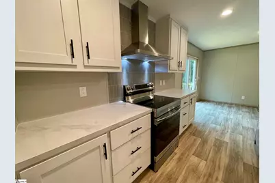 399 Charles Street, Enoree, SC 29335 - Photo 6