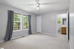 560 Center Dr, Taylors, SC 29687 - Photo 16
