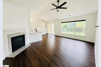 106 Stockbridge Drive, Greer, SC 29650 - Photo 4