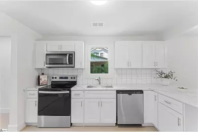 202 Loop Street, Greenville, SC 29609 - Photo 10