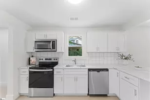 202 Loop St, Greenville, SC 29609 - Photo 10