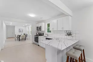 202 Loop St, Greenville, SC 29609 - Photo 12