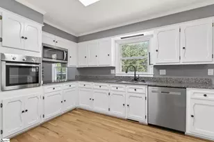 222 Devon Dr, Mauldin, SC 29662 - Photo 8