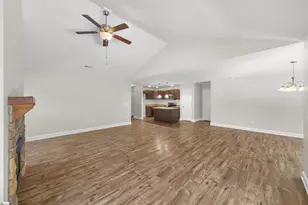 766 Charleston Pl, Duncan, SC 29334 - Photo 14
