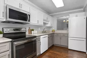 419 E Butler Rd, Mauldin, SC 29662 - Photo 4