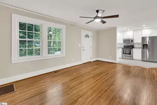 14 Dixie Ave, Greenville, SC 29607 - Photo 10